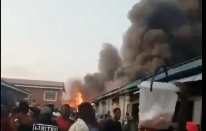 Traders Thrown Into Panic As Fire Guts Popular Lagos Market