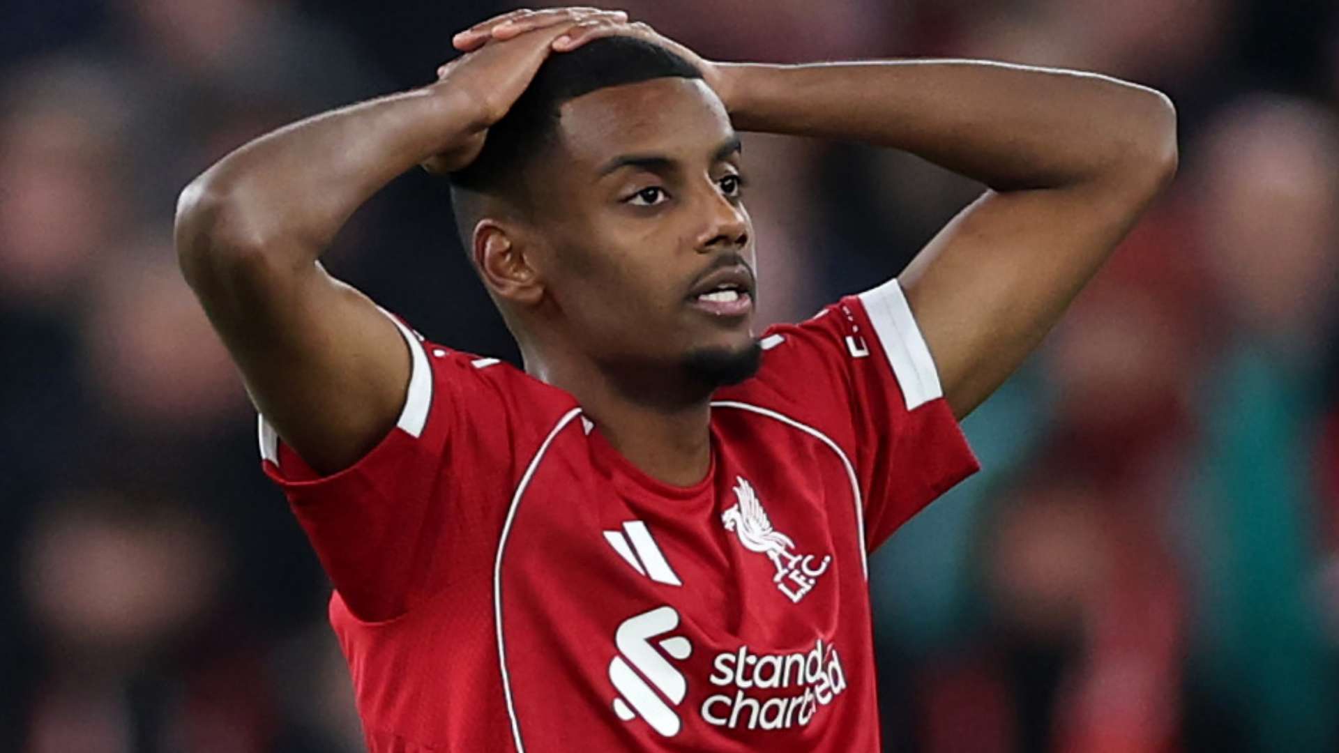 Alexander Isak Undergoes Surgery After Ankle Fracture