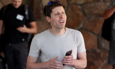 World launches its ‘super app,’ including crypto pay and encrypted chat features