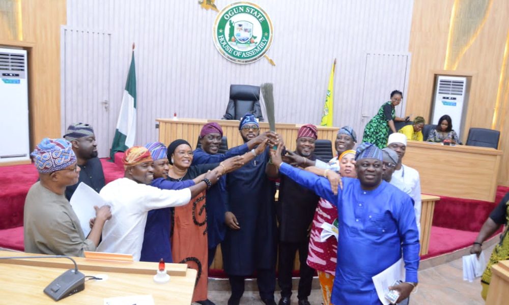 Ogun lawmaker Kashamu dumps PDP for APC