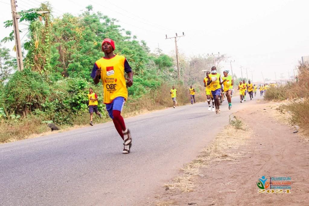 Ambassador Okanlawon Flags Off Ibarapa End-Of-Year Community Programmes