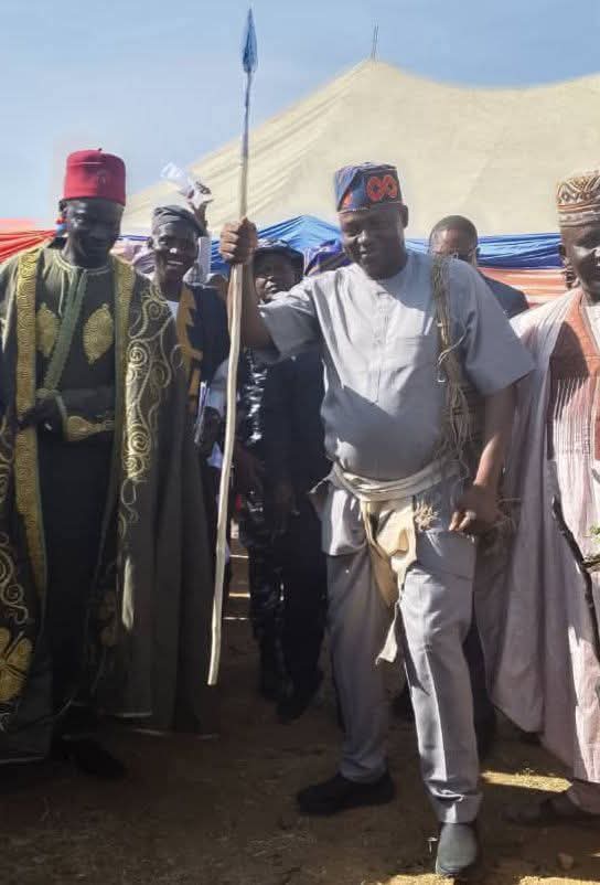 APC Nat’l Chairman Yilwatda Donates N10m, Farm Inputs To Plateau Farmers