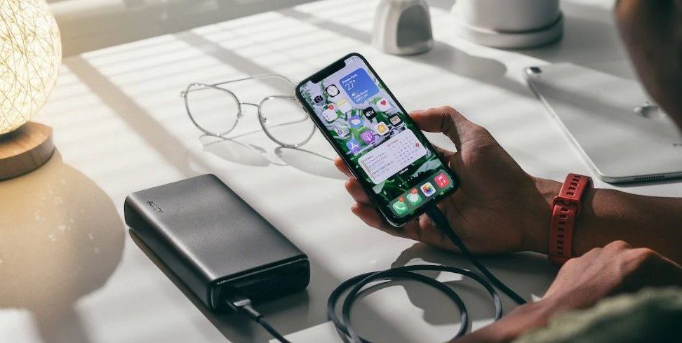 What you should know about Juice Jacking, an attack that compromises your file via USB