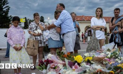Minute’s silence held to remember Bondi Beach attack victims
