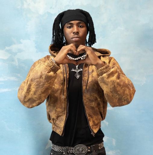 I Worked In A Bet Shop Before Fame