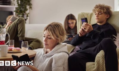 Parents told to lead by example and turn off phones this Christmas
