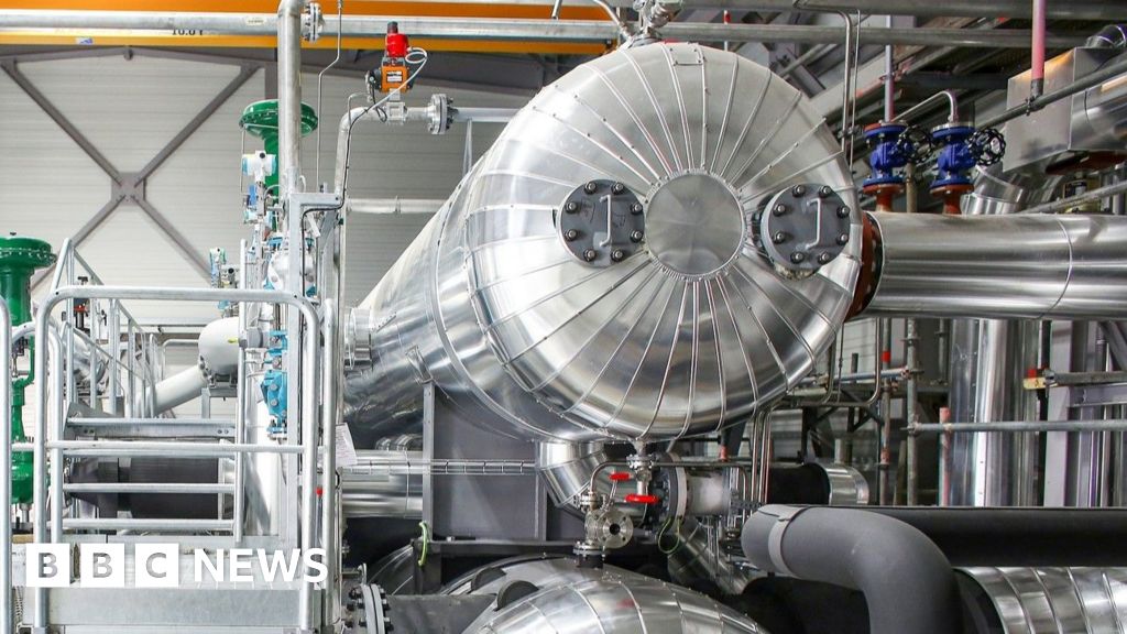 The giant heat pumps designed to warm whole districts