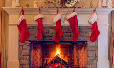 How scented candles and fires could affect your lungs this holiday season
