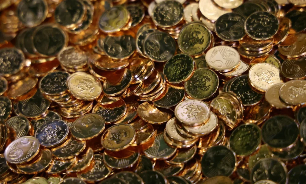 Bulgarians worry over rising prices as country adopts euro | Inflation