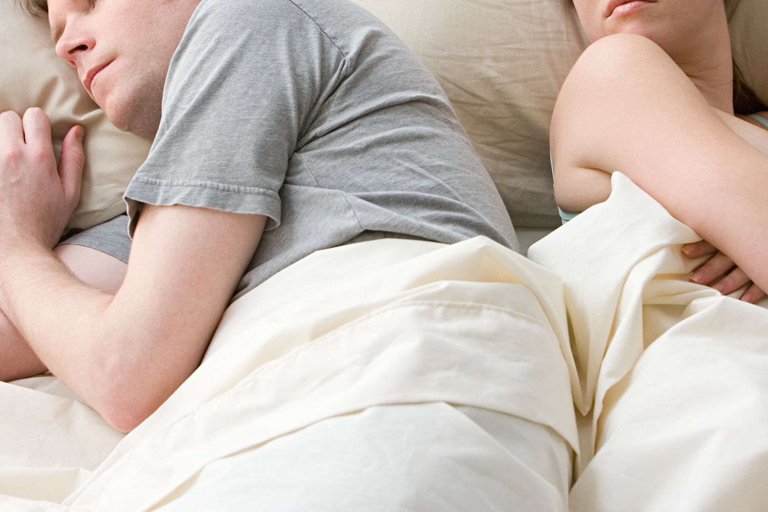 Boyfriend Oversleeps After Promising Her a 4 A.M. Ride to Work. She’s Mad, but He Says He Was ‘Doing Her a Favor’