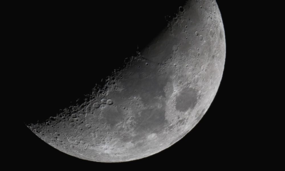 See the moon shine with Saturn in the southern sky after sunset Dec. 26