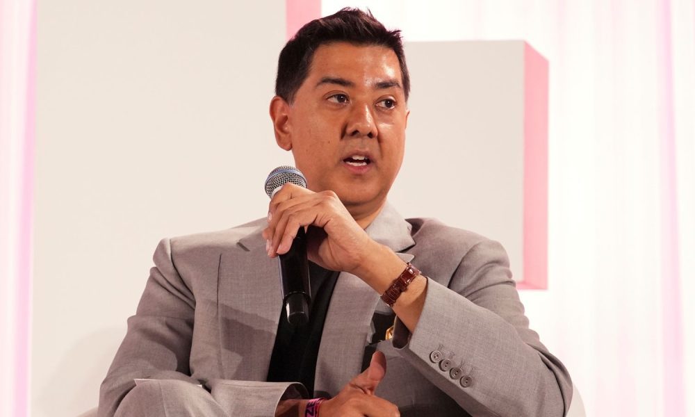 US judge blocks detention of British free speech campaigner amid ‘censorship’ row | US News