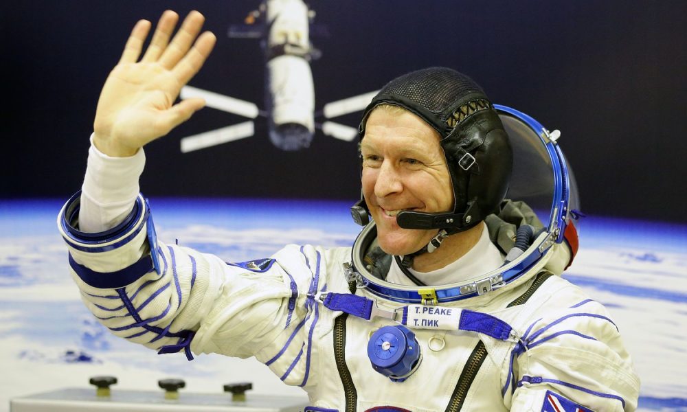 US and China should collaborate on new trips to the moon, says British astronaut Tim Peake | Science, Climate & Tech News
